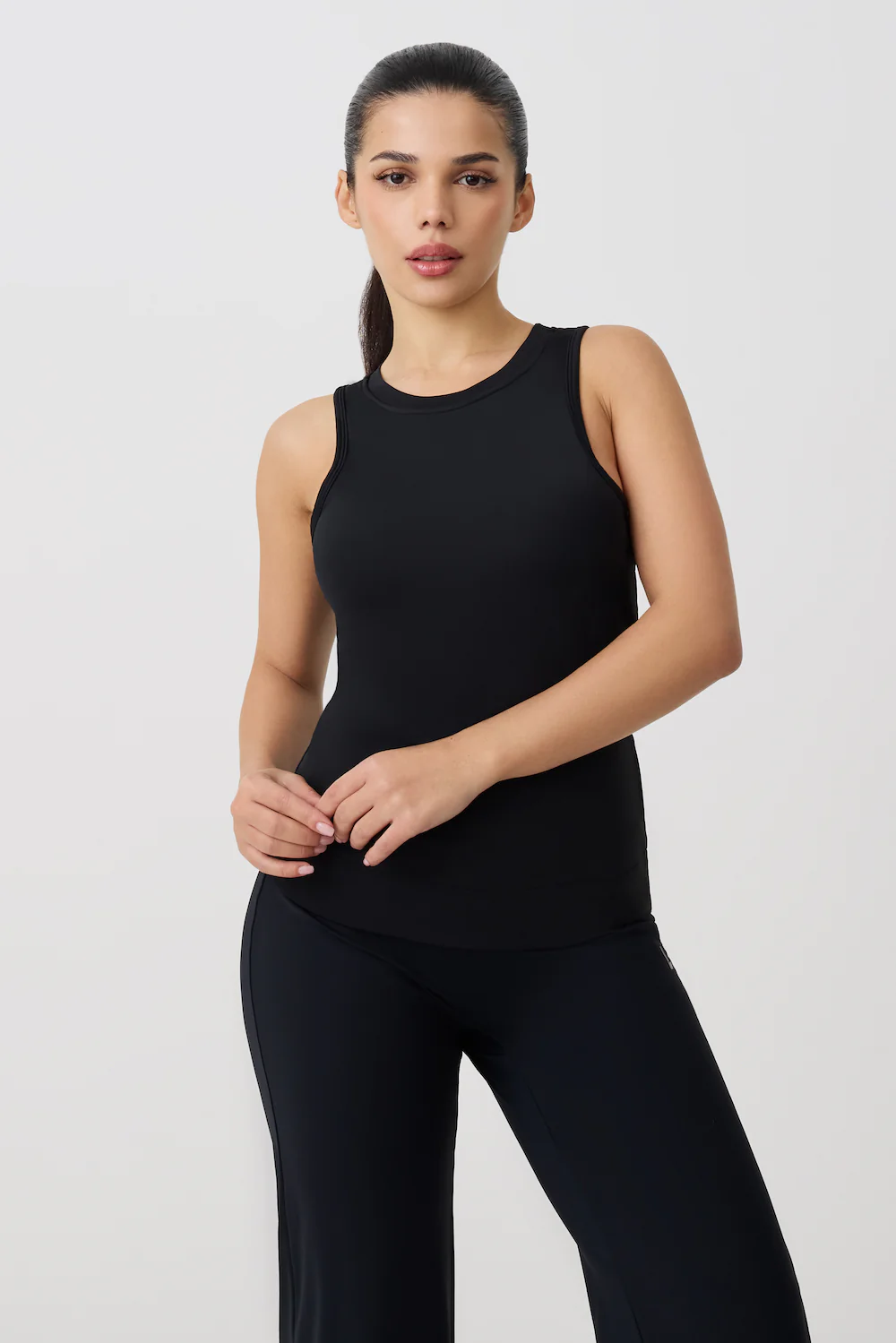Zaina - Image 16