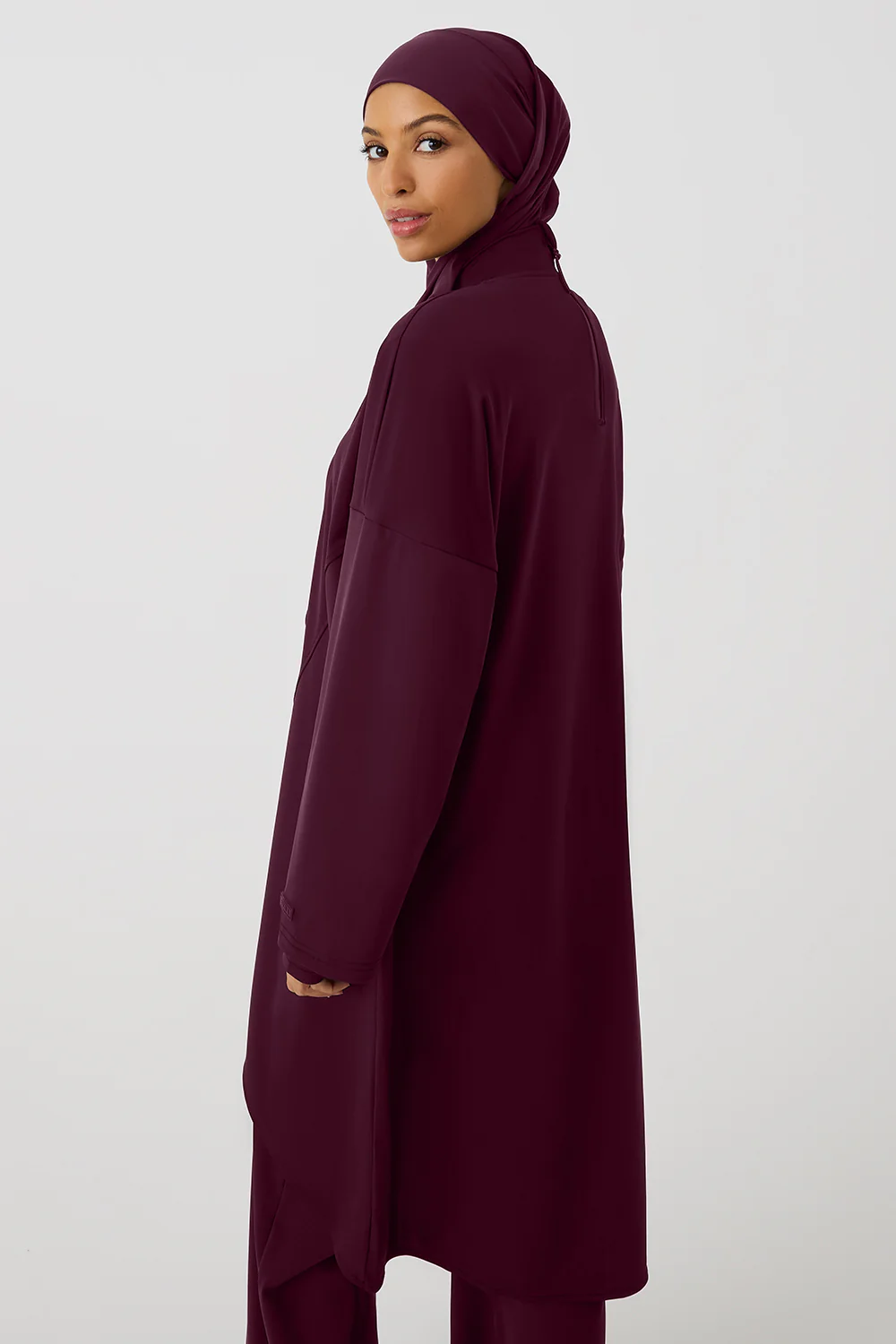 Zaina - Image 22